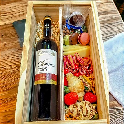 Grazing Box Vinho, Queijos e Aperitivos Premium