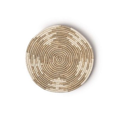 ADORNO DE PAREDE EM FIBRA NATURAL 55x55X10CM