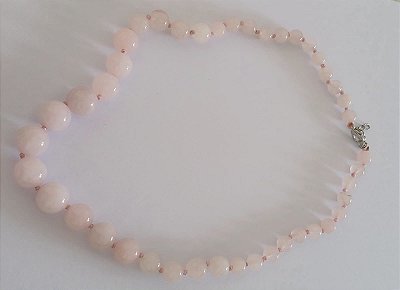 Colar Esfera Quartzo Rosa - Joia de Amor e Harmonia