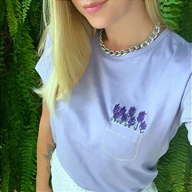 Camiseta Lavandas - Pronta entrega