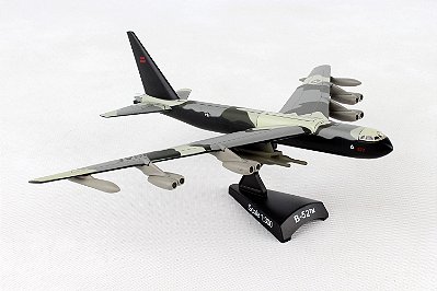 Miniatura Avião Bombardeiro USAF B-52 Stratofortress 1/300 Daron Worldwide Trading
