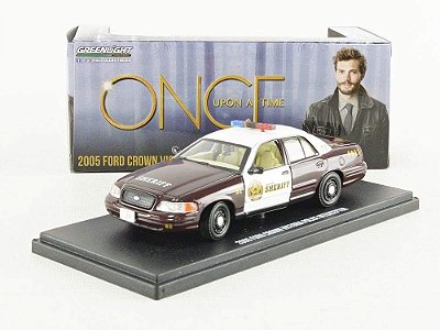 Miniatura Viatura Policia Americana Ford Crown Victoria 2005 Once Upon a Time 1/43 Greenlight