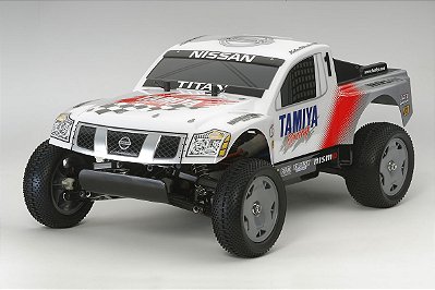 Automodelo Tamiya 57830 Nissan Titan 2WD | Caminhonete RC 1/10 Completa