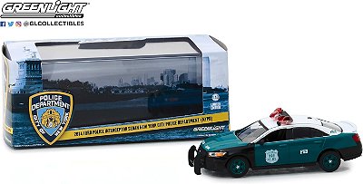 Miniatura Ford Sedan NYPD Interceptor Verde e Preto Greenlight Escala 1/43