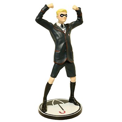 Action Figure Dark Horse The Umbrella Academy Luther Oficial
