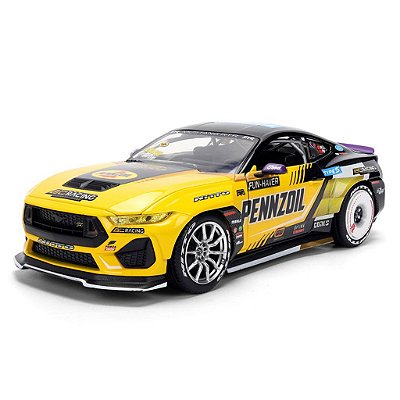 Miniatura Jada Toys RTR Ford 2025 Mustang Light Chelsea Denofa Escala 1:24 Diecast Metal Original