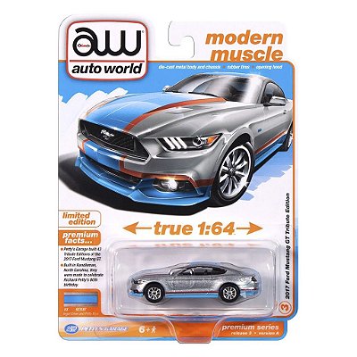 Miniatura Auto World Modern Muscle 2017 Ford Mustang Gt Tribute Edition 1:64