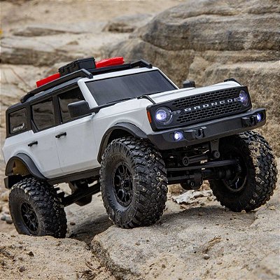 Carro Axial 1/24 SCX24 Ford Bronco 4WD RTR Crawler Branco Axi00006v2t4