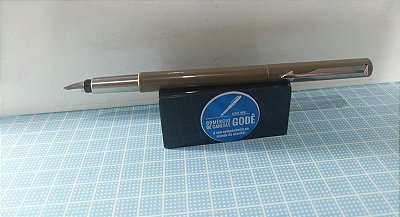 Caneta Tinteiro Parker Vector – Cor marrom Claro - 2001