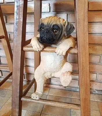 Estatua Cachorro Pug De Pendurar Decoração De Resina