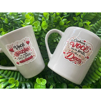 CANECA DE LOUÇA RAZÃO DA FELICIDADE DTF PERSONALIZADO