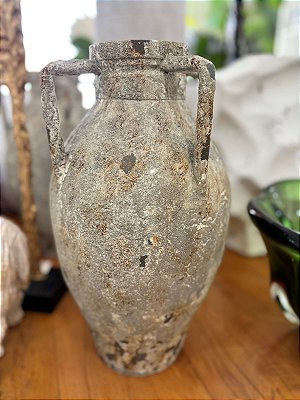 Jarro Decorativo de Ferro Hub.me – Acabamento Rústico