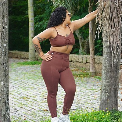 Conjunto Shapeness Cross Legging e Top