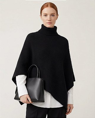 MAXI SOBREPOSIÇÃO EM TRICÔ, GOLA ALTA