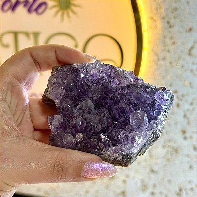 Drusa de Ametista Média – Elevação Espiritual e Purificação Energética