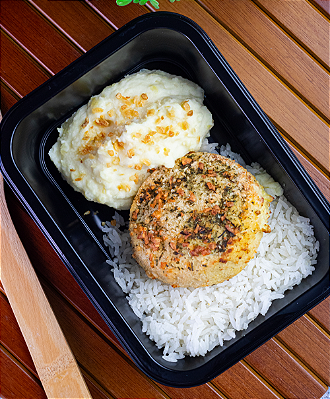 Hambúrguer de Frango com Espinafre e Ricota, Arroz Branco, Mousseline de Couve Flor - 300g