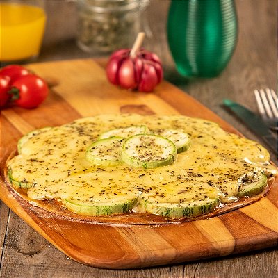 Pizza Integral de Abobrinha com Queijo Muçarela Light - 300 gr