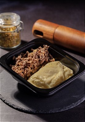 Fraldinha Desfiada na Manteiga ao Alho com Purê de Batata - 250 gr