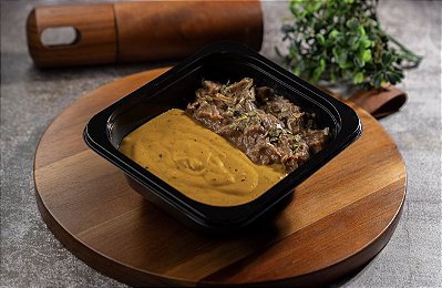 Cupim ao Molho Madeira com Purê de Abóbora (250 gr)