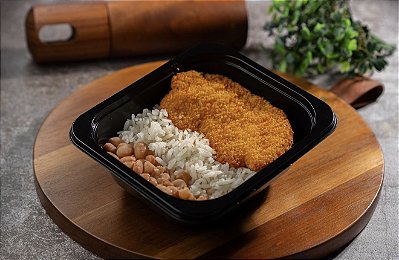 Arroz Branco, Feijão Carioca, com Frango Empanado Assado (250 gr)