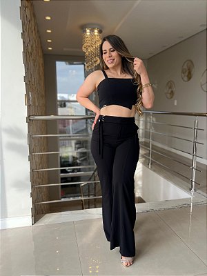 Calça Casual Wide Leg com Detalhe em Metal