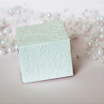 Caixa para docinhos ou bem-casados / 5x5x4