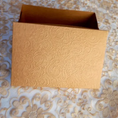 Caixa presente kraft - 24x16x10cm