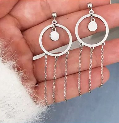 Brincos com Design de Círculo e Correntes em Aço Inoxidável