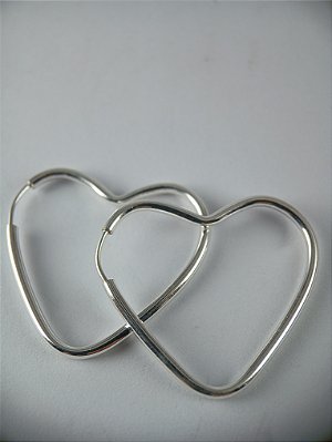Argola Coração Médio