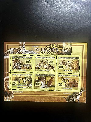 Bloco de Selos Estrangeiros - Republique de Guinee - Les Fauves - Mint - ref.283