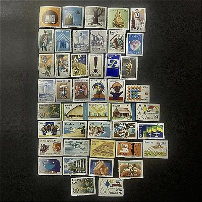 44 Selos Comemorativos do Brasil - Ano 1976 - Mint - ref.26