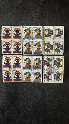 Série em Quadras Selos do Brasil - Teatro Popular Brasileiro - 1976 - Mint e com Carimbo Comemorativo - ref.598