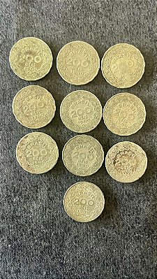 10 Moedas de Cupro Niquel do Brasil - 200 Réis - Getulio Vargas - 1940 - Mbc - ref.849