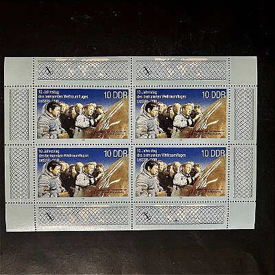 Mini folha de Selos Estrangeiros - Alemanha Oriental - 10o.Aniversario do Voo Espacial Conjunto URSS-DDR - 1988 - Mint - ref.930