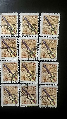 12 Selos Regulares - Rabeca - 2001 - Circulados  - ref.2055