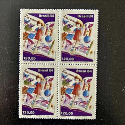 Quadra de Selos Comemorativos do Brasil - Dia do Livro - Literatura Infantil- 1984 - Mint - ref.2093