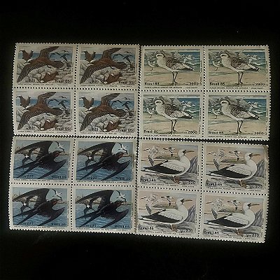 04 Quadras de Selos Comemorativos do Brasil -  Preservação da Fauna Brasileira - Parque Abrolhos - 1985 - Mint - ref.2252