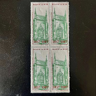Quadra de Selos Comemorativos do Brasil - Sesquicentenario da Fundação do Real Gabinete Portugues de Leitura - 1987 - Mint - ref.2278