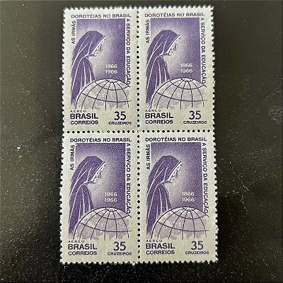 Quadra de Selos Comemorativos do Brasil - Centenário da Congregação das Irmãs Doroteias no Brasil - 1966 - Novo - ref.2576