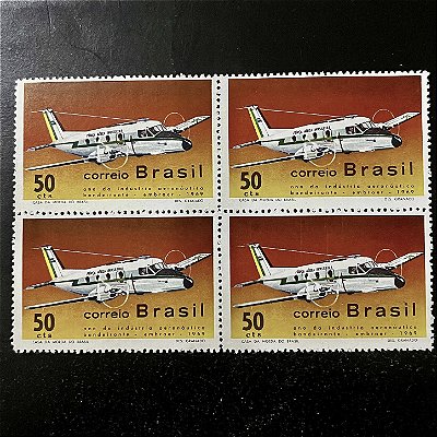 Quadra de Selos Comemorativos do Brasil - Ano da Industria Aeronáutica - Aviaõ Bandeirante - 1969 - Novo - ref.2715
