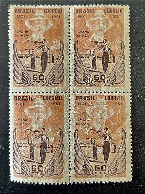 Quadra de Selos Comemorativos do Brasil - Semana da Asa - Cinquentenário da Prova de Dirigibilidade - Santos Dumont - 1951 - Novos - ref.2792