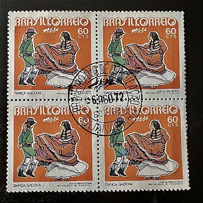 Quadra de Selos Comemorativos do Brasil - Promoção do Folclore Nacional - Dança Gaucha - 1972 - com carimbo primeiro dia - ref.2879