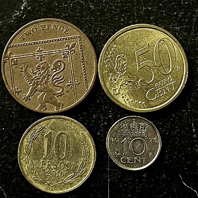 04 Moedas Estrangeiras - Holanda 1973-Chile 2010-Reino Unido 2015-Italia 2019 - Mbc - ref.3184