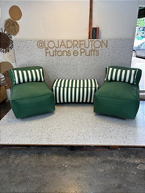 Conjunto Puff M Standard cor verde 333 + 1 Peseira + 2 Almofadas verde listrado