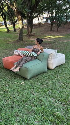 Conjunto Puff M Standard + 4 Almofadas Cores Sortidas