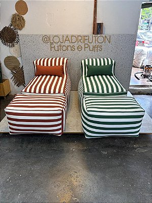 Conjunto Puff G Standard + 2 Peseiras + 1 Almofada cor listrado verde e listrado terra cota