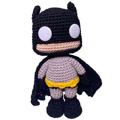 BONECO BATMAN FEITO EM CROCHÊ