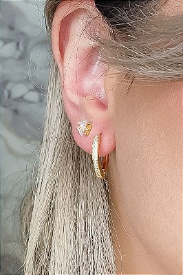 Brinco Triangular Médio Com Zircônia Banhado Em Ouro 18k