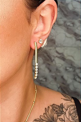 Brinco De Fita Com Zircônias Na Ponta Banhado Em Ouro 18k