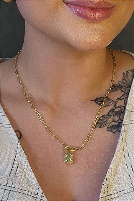 Colar  Corrente Cartier Pingente Cadeado Banhado Em Ouro 18k